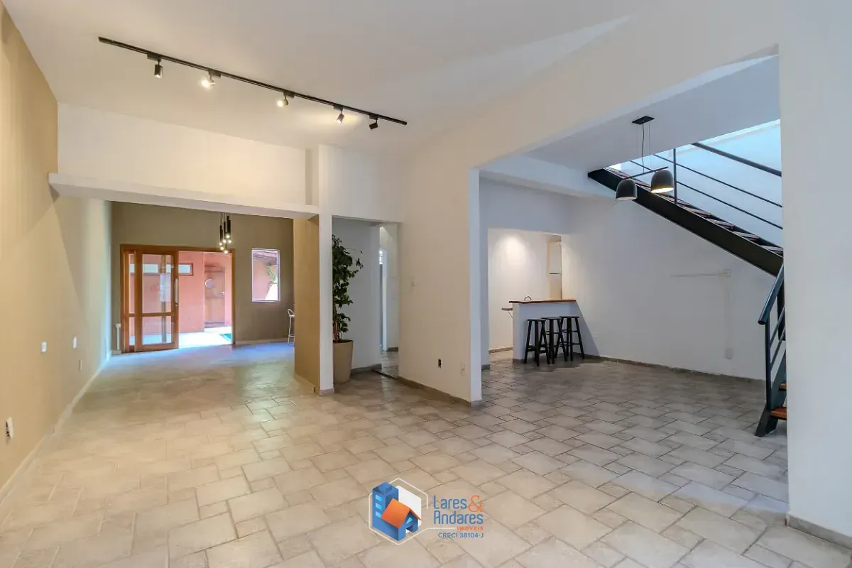 Imagem Casa para venda em Brooklin Paulista com 3 quartos, sendo 2 suítes, 260m²
