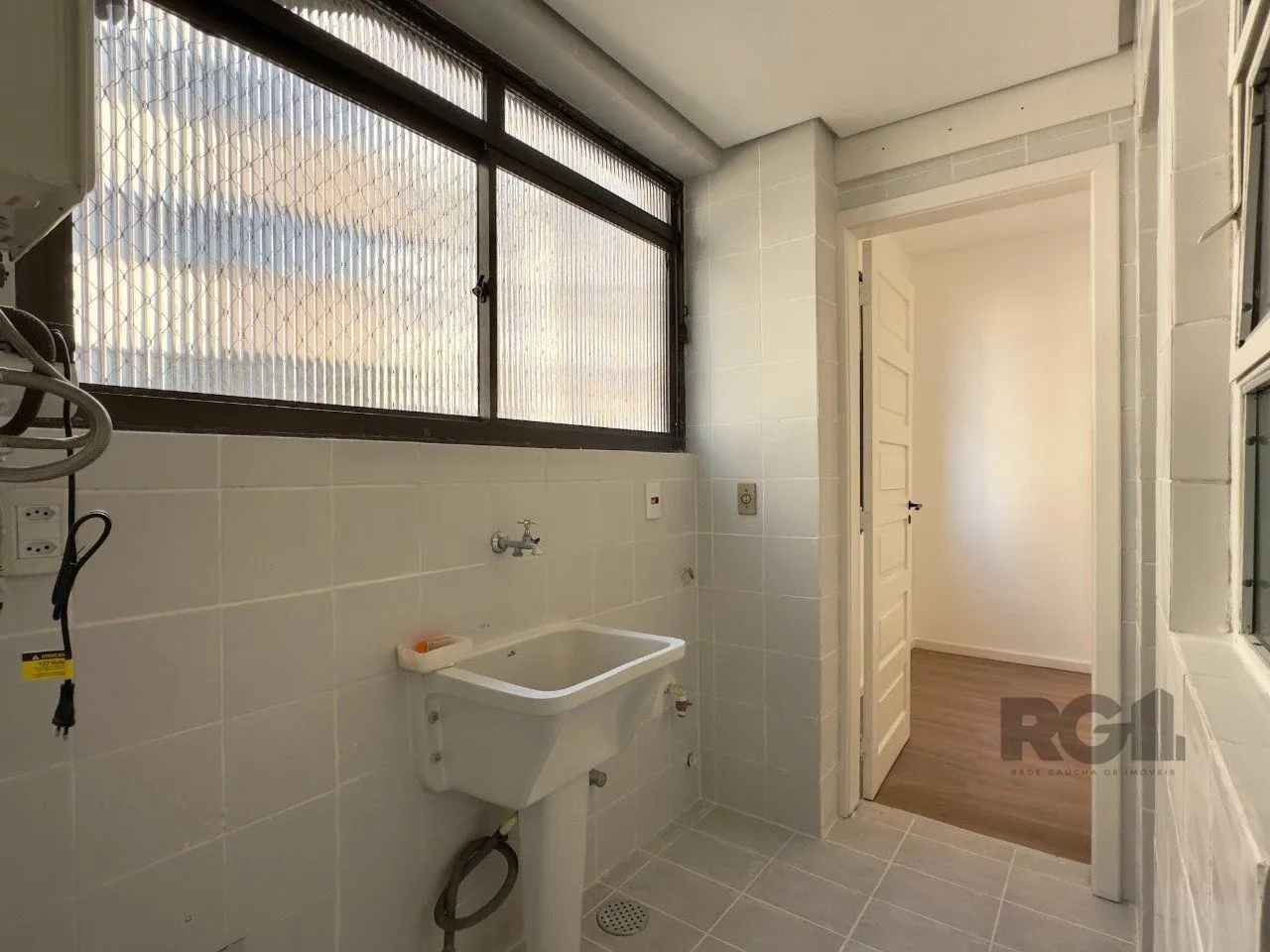Imagem COBERTURA COM 174M², DE FRENTE, 3 DORMITÓRIOS, EM ÓTIMA LOCALIZAÇÃO NO MENINO DEUS