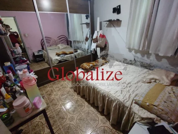Imagem Apartamento térreo de 1 dormitório com quintal privativo para reforma no bairro do Macuco em Santos (SP) por R$.270.000,00 !