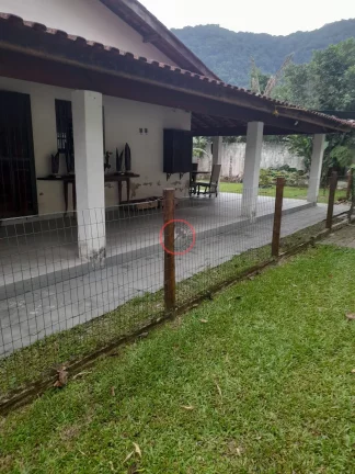 Imagem DUAS CASAS NO MESMO TERRENO PARA LOCAÇÃO MENSAL. CASA GRANDE COM 3 DORMITÓRIOS, SENDO 2 SUÍTES E A OUTA CASA É UM LOFT.