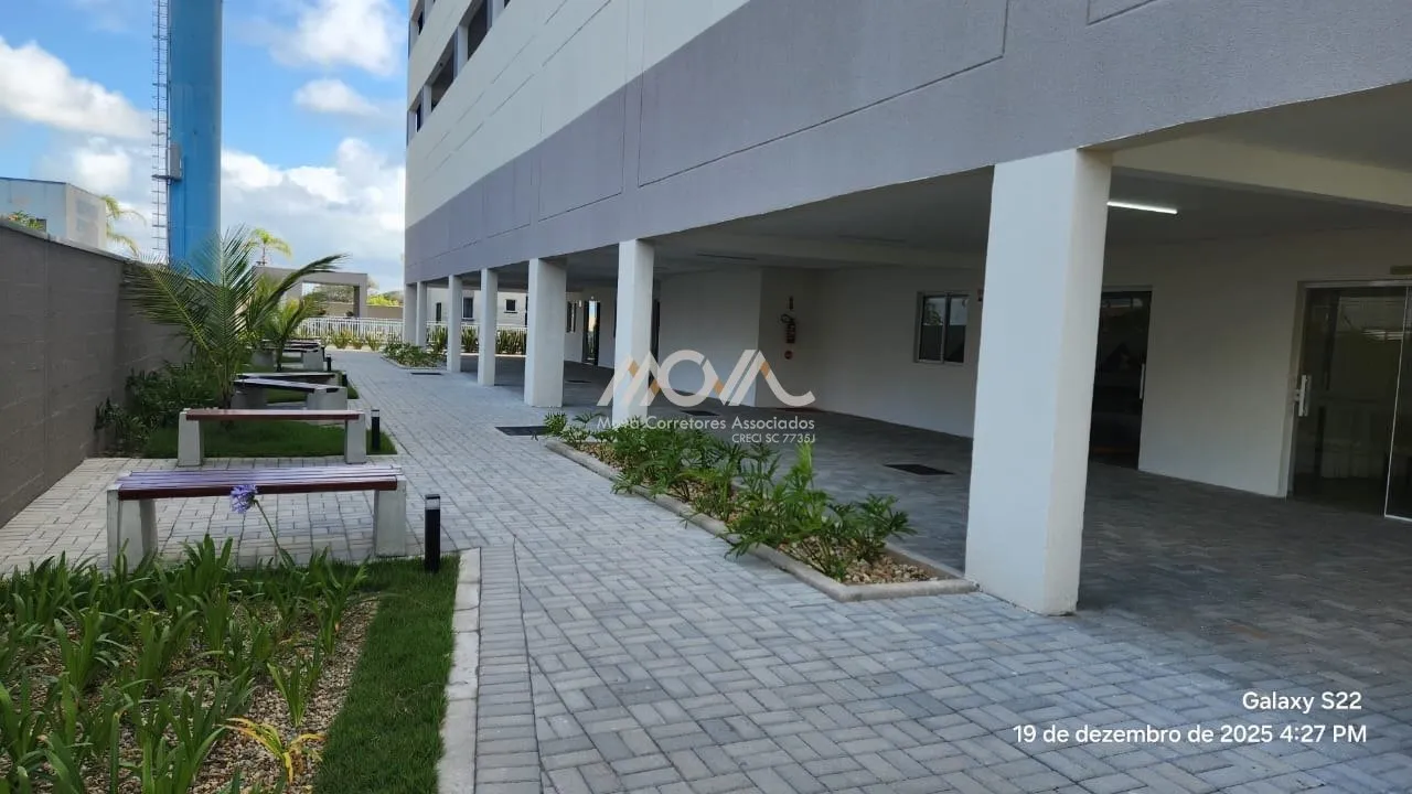 Imagem Solarium Beach Club: viva com conforto e sofisticação!

Imagine viver em um empreendimento à beir...