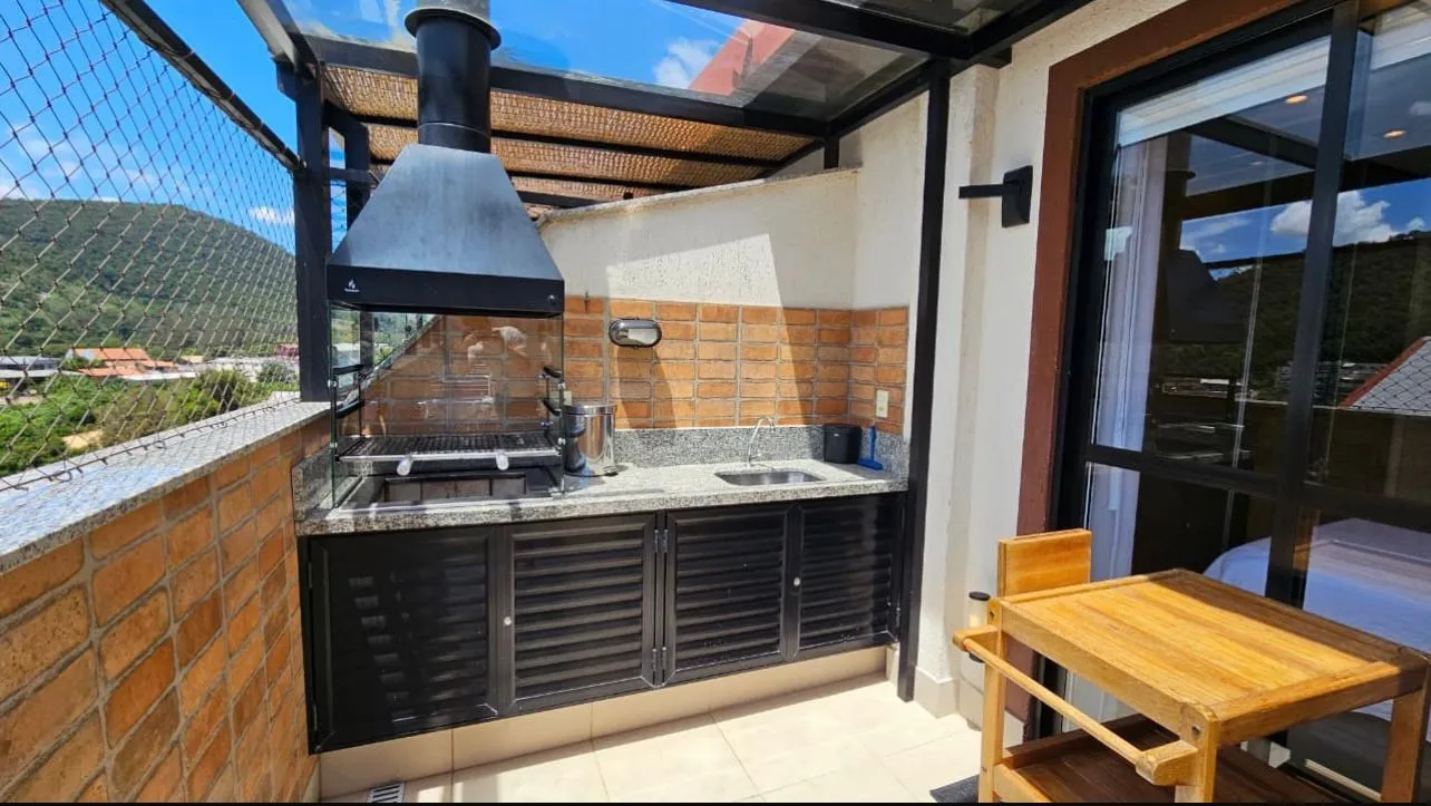 Foto do imóvel Apartamento para Venda em Petrópolis / RJ em Rua Deputado Altair de Oliveira Lima