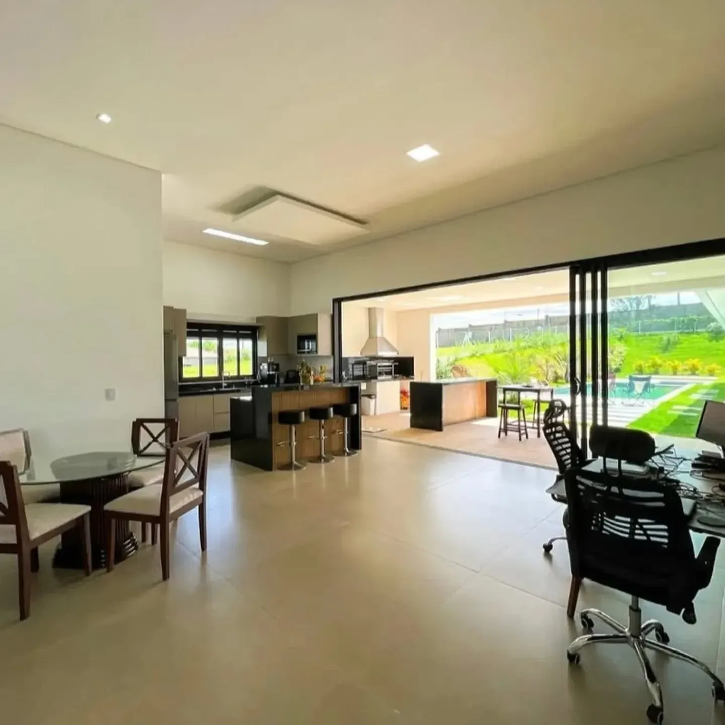 Imagem Casa de Condomínio com 4 Quartos à Venda, 396 m² em Kurumin - Itu