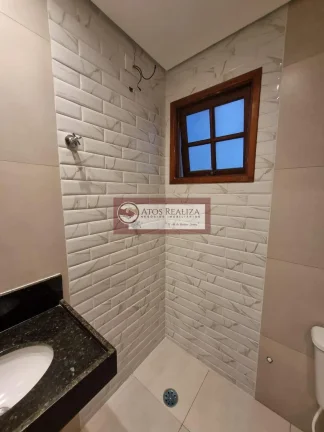 Imagem Oportunidade Exclusiva no Campo Grande a Venda. Vendo Sobrado em Condomínio fechado na Sabará região de campo grande, São 3 Dormitórios, sendo 1 Suíte, todos com Armários, cozinha planejada, 2 vagas fixas subterrâneas, Churrasqueira e Quintal. Valor de Su