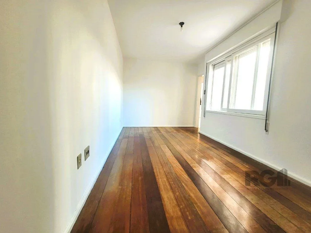 Imagem Excepcional apto. com excelente localização, na Rua Gomes Jardim 2 quartos com vaga.