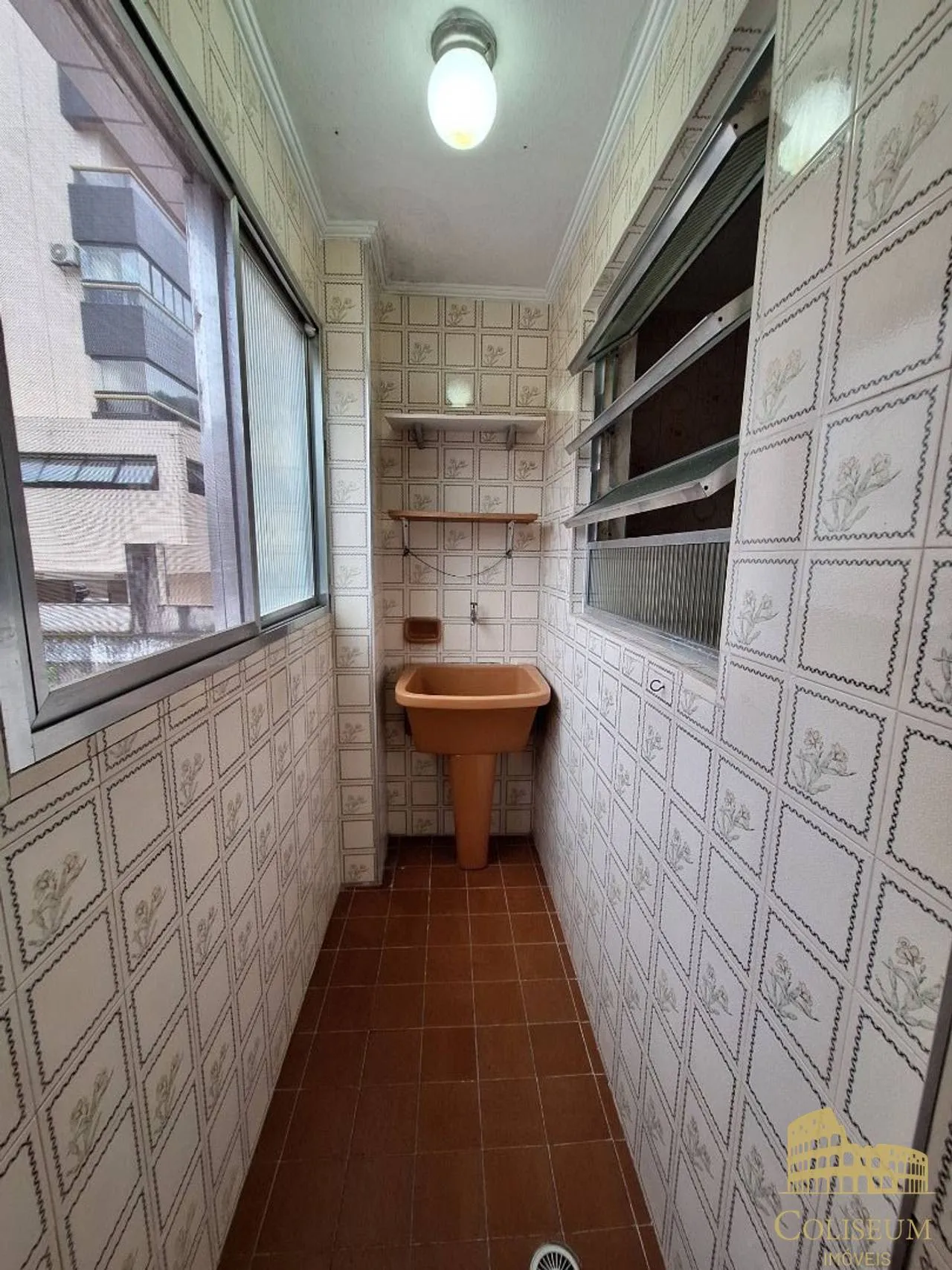 Imagem Apartamento com 1 dormitório para alugar, 42 m² por R$ 2.200,00/mês - Vila Guilhermina - Praia Grande/SP