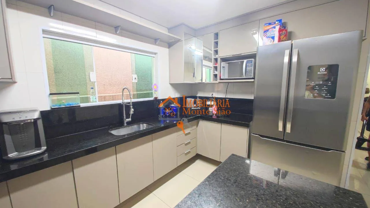 Imagem Sobrado à venda, 248 m² por R$ 750.000,00 - Bonsucesso - Guarulhos/SP