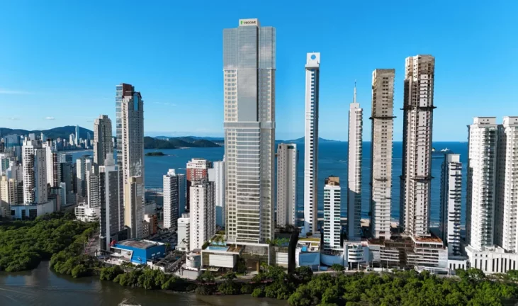 Imagem Apartamento à venda em Balneário Camboriú, Centro, com 4 quartos, 225,73m2