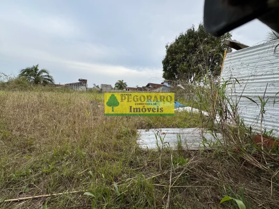 Imagem Terreno de Esquina no Getuba - 1.118 m²: Plano, Murado, Pavimentado, Água e Luz Instalados