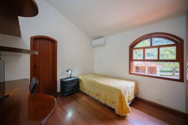 Imagem Casa com 5 dormitórios à venda, 580 m² por R$ 1.949.000,00 - Recanto Impla - Carapicuíba/SP