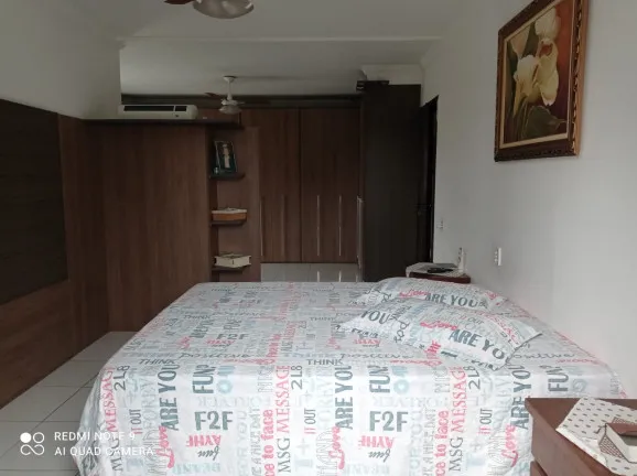 Imagem Casa com 5 Quartos à Venda, 380 m² em Centro - Guaratuba