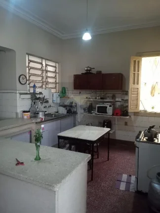 Imagem Casa para Venda em Natal, Tirol, 6 dormitórios, 1 suíte, 1 banheiro, 4 vagas