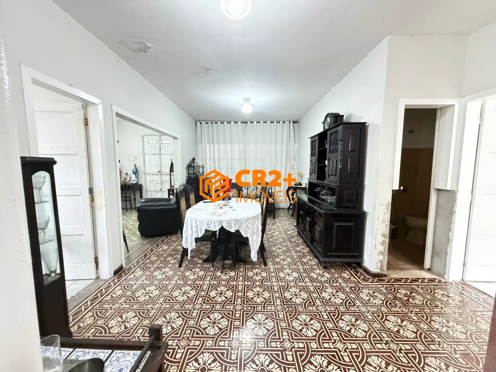 Imagem CASA À VENDA NO HIPÓDROMO - ESPAÇO, CONFORTO E ÓTIMA LOCALIZAÇÃO- 360m²