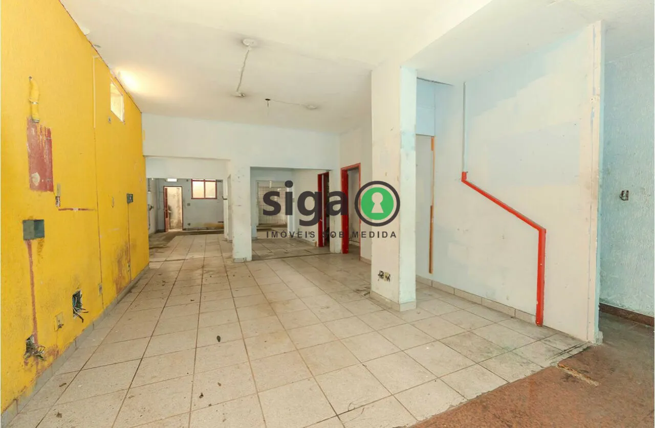 Foto do imóvel Imóvel de 380m² na Chácara Santo Antônio para Moradia ou Negócio.