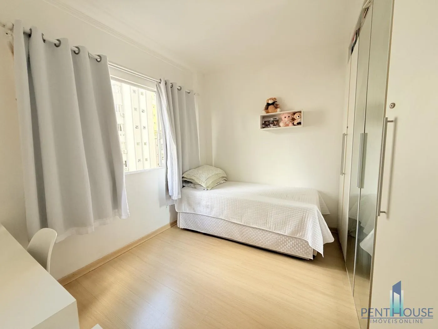 Imagem Apartamento Zona Central para Venda em Balneário Camboriú, CENTRO, 2 dormitórios, 1 suíte, 2 banheiros, 1 vaga