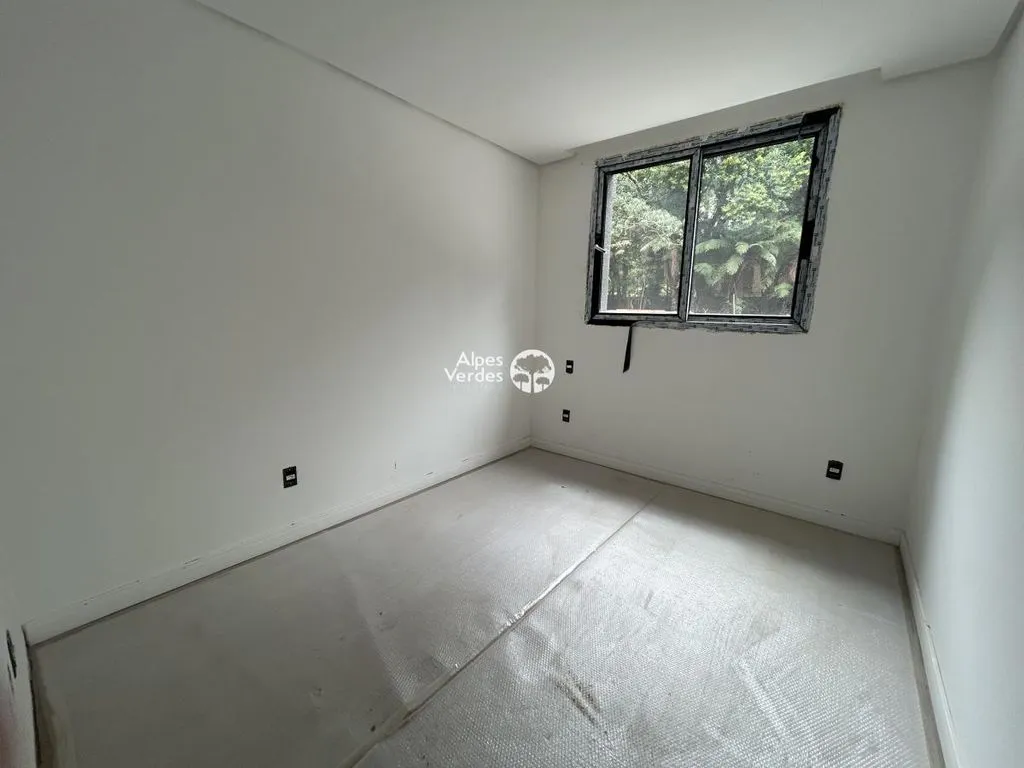 Imagem Vende-se apto prox ao centro de Gramado- 3 quartos- Valor R$ 2.335.000,00