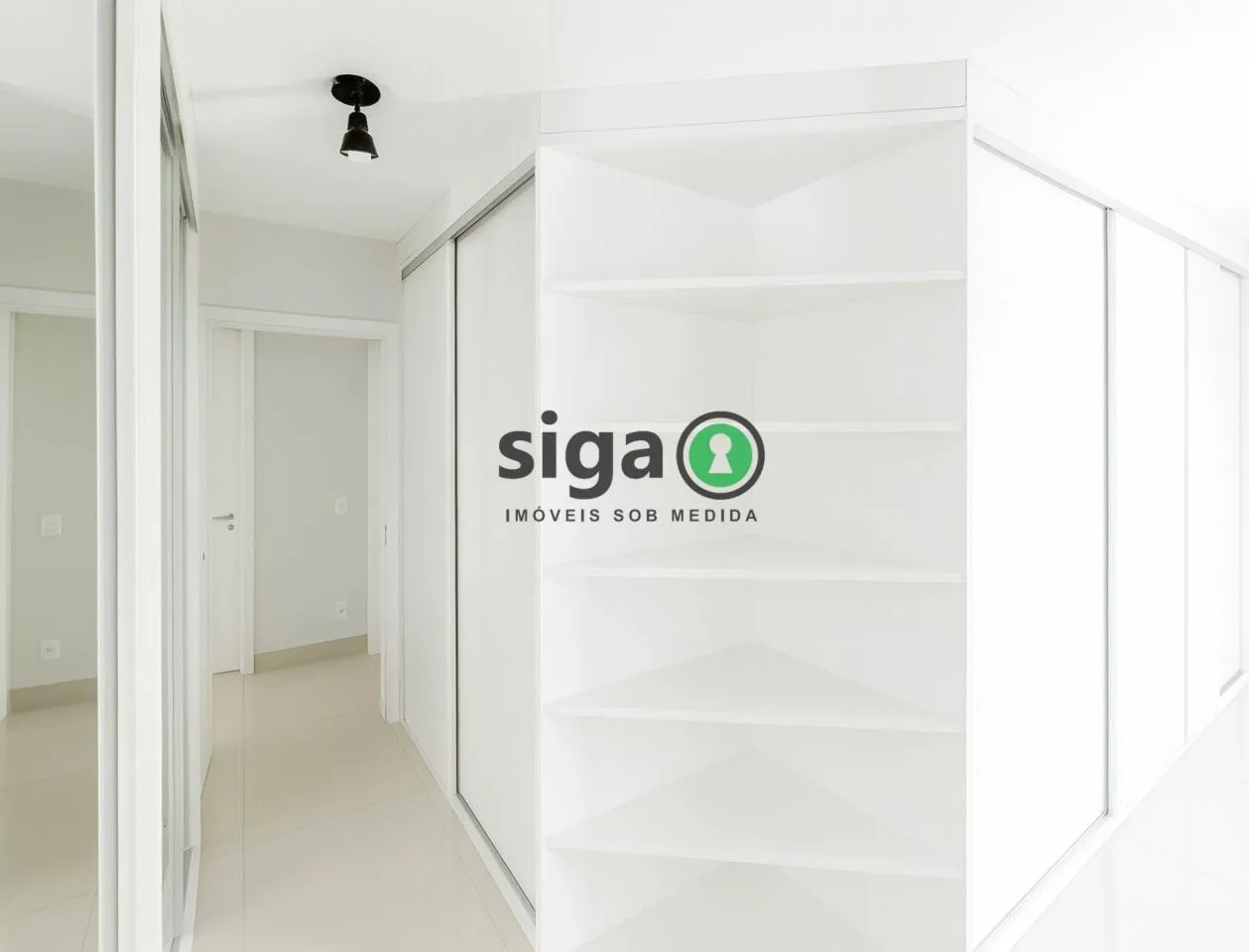 Imagem Apartamento de 177 metros 4 dormitórios, sendo 3 suítes 3 vagas a venda no condomínio Paulistano