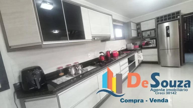 Imagem Linda residência em Bairro Humaitá!