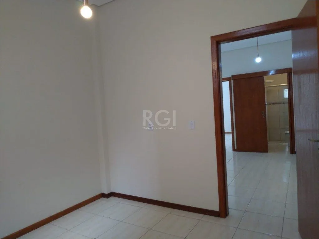 Imagem Apartamento de 4 dormitórios, sendo 2 suites, no bairro Petrópolis DESOCUPADO
