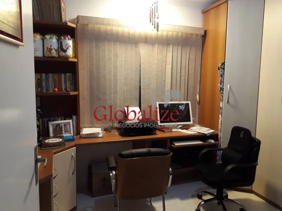 Imagem Casa à venda com 220m², 3 suítes, closet, 2 vagas, churrasqueira por R$1.277.000,00 na Encruzilhada em Santos