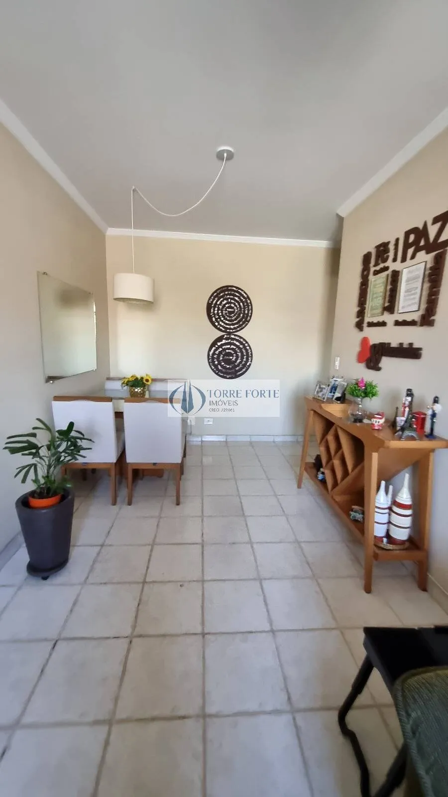 Imagem Apartamento com 2 dormitorios 1 vaga na Vila Carmosina.