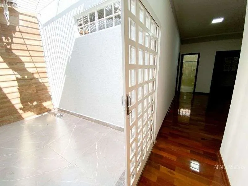 Imagem Casa à venda em Franca, São José, com 4 quartos, 260m2