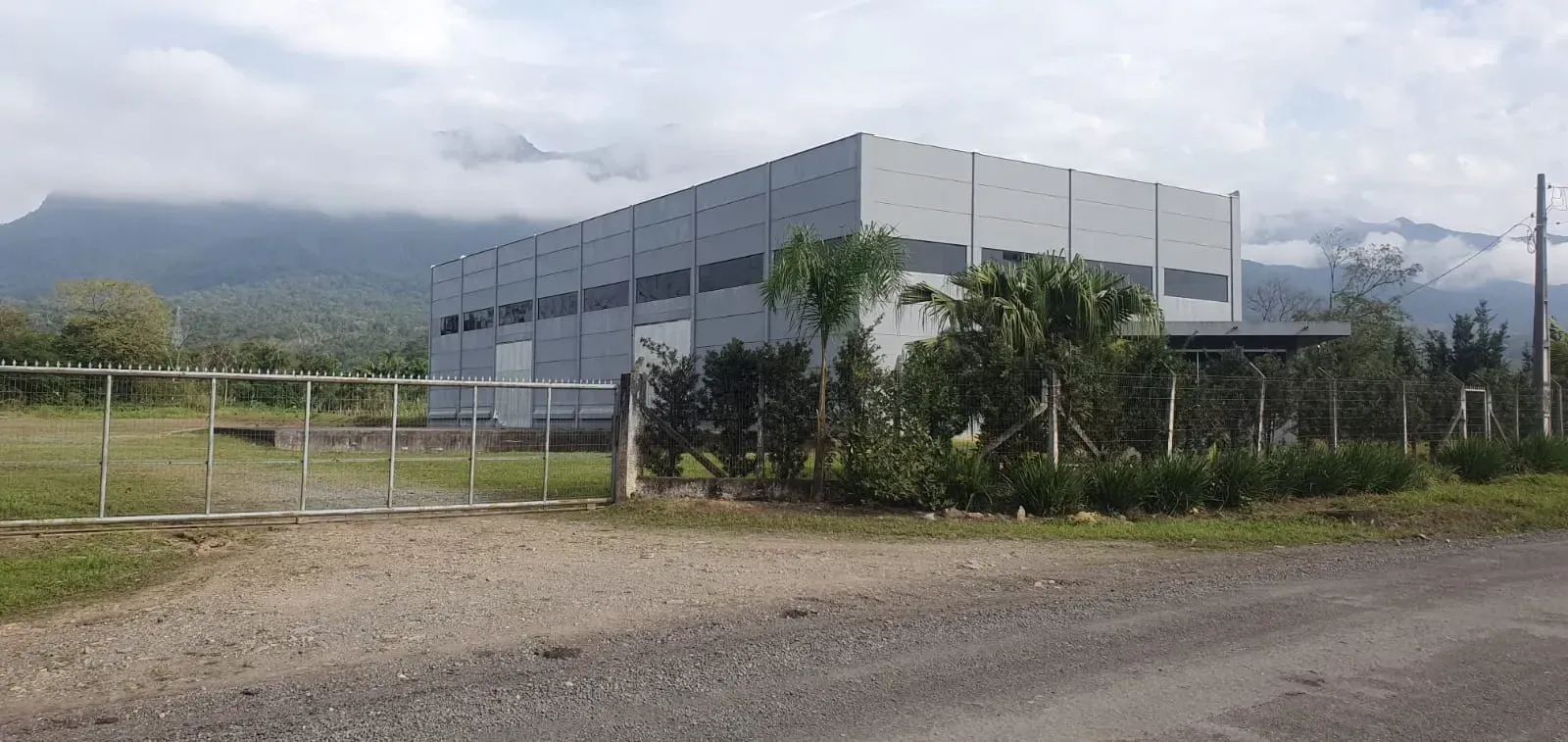 Imagem Galpão à Venda, 1.100 m² em Garuva - Garuva