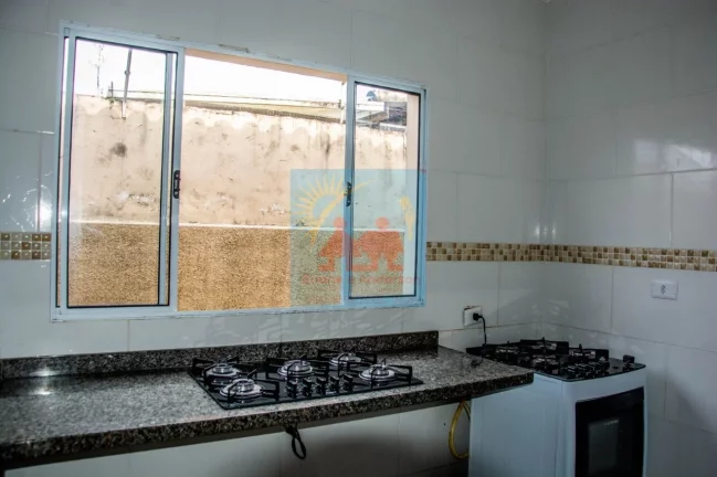 Imagem OPORTUNIDADE ÚNICA! CASA TÉRREA COM PISCINA A 1200M DO MAR - LADO PRAIA