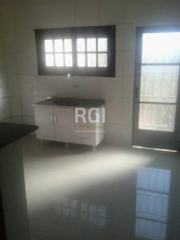 Imagem Casa para Venda - 200m², 4 dormitórios, sendo 1 suites, 3 vagas - Sarandí