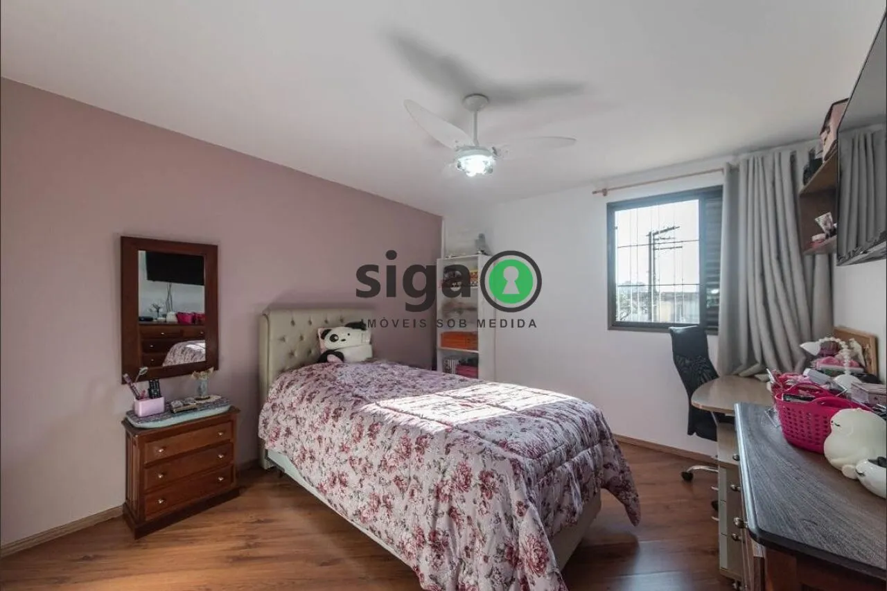 Imagem Casa à venda com 249 m², 4 quartos e 4 vagas no Parque Jabaquara!