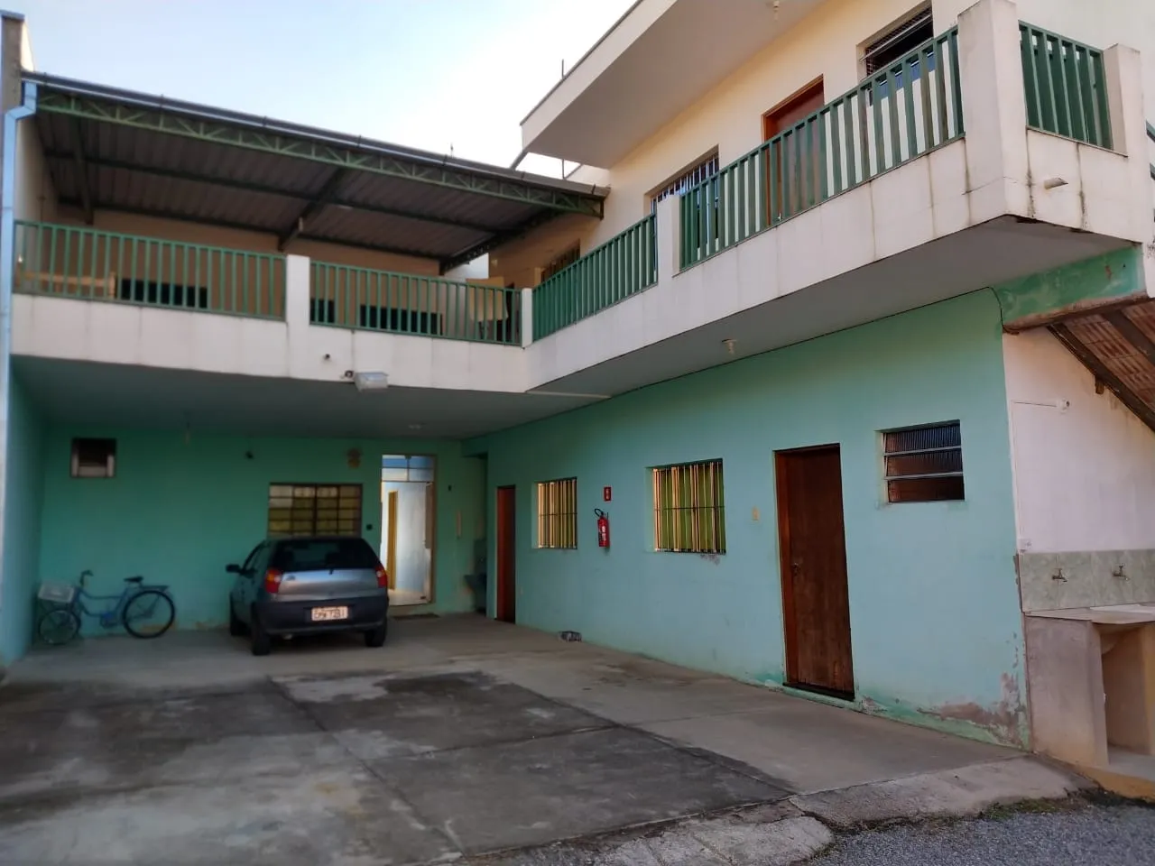 Imagem Comercial à venda e locação 21 Quartos, 18 Suites, 14 Vagas, 1100M², Jardim Santa Luzia, Pindamonhangaba - SP