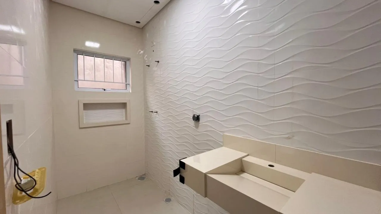 Imagem Casa Nova com 2 Suítes, Varanda e Cozinha com Ilha no Parque Jataí II ? Votorantim/SP