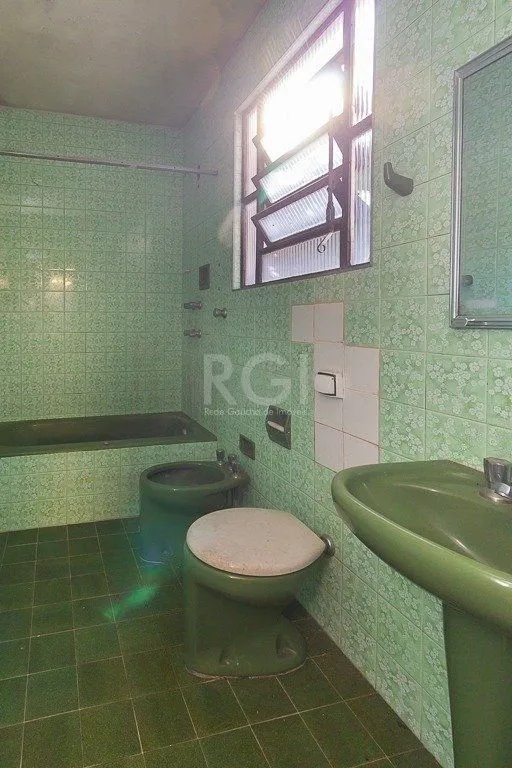 Imagem Casa 3 dormitórios, 3 banheiros, bairro Teresópolis.