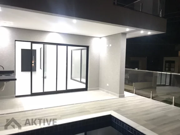 Imagem Casa de Condomínio em Suru - Santana de Parnaíba, SP
