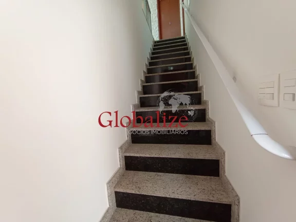 Imagem Linda casa Duplex com 2 suítes e 2 quartos para venda e locação no bairro Embaré Santos/SP por R$1.200.000,00
