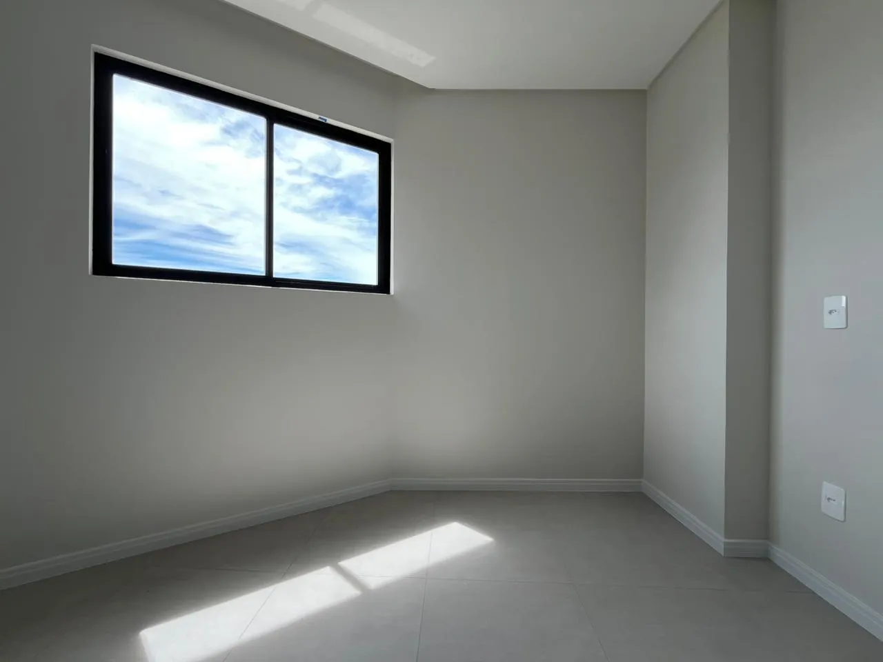 Imagem Apartamento com vista para o mar à venda com 62.58m2 por R$ 850.000,00