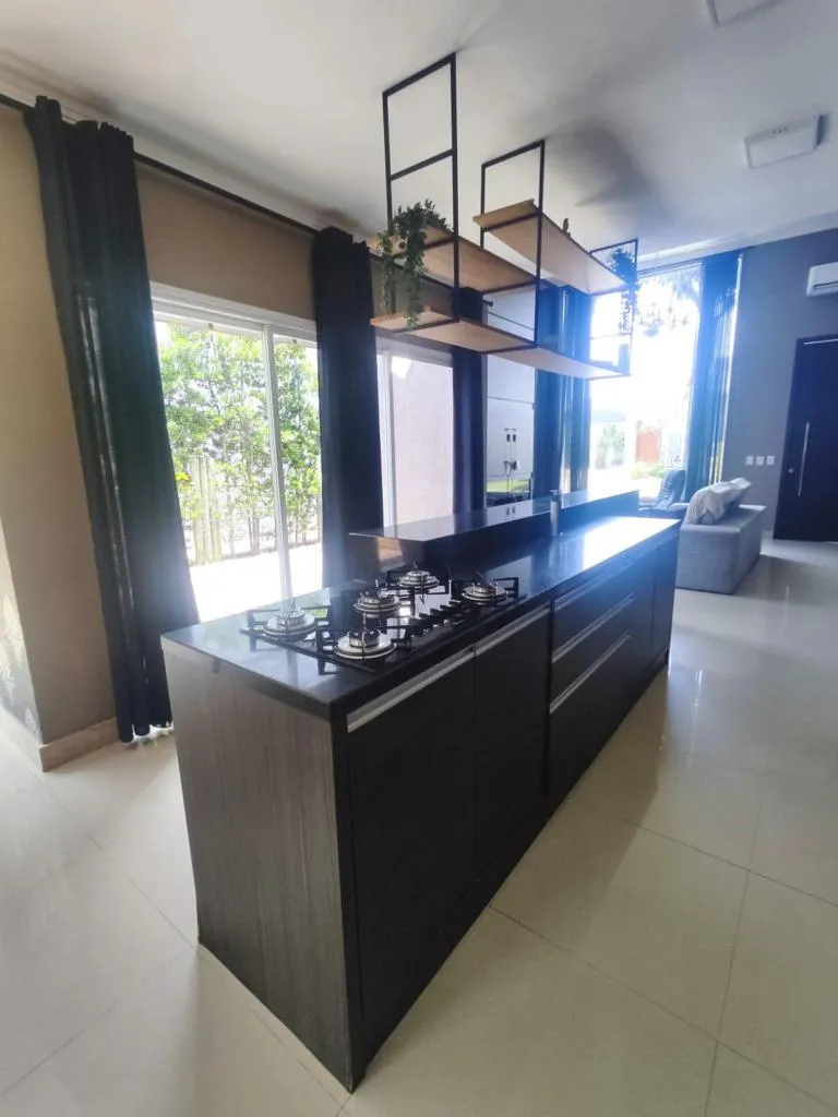 Imagem Casa em Condominio 4 Dormitórios - Bairro Dubai