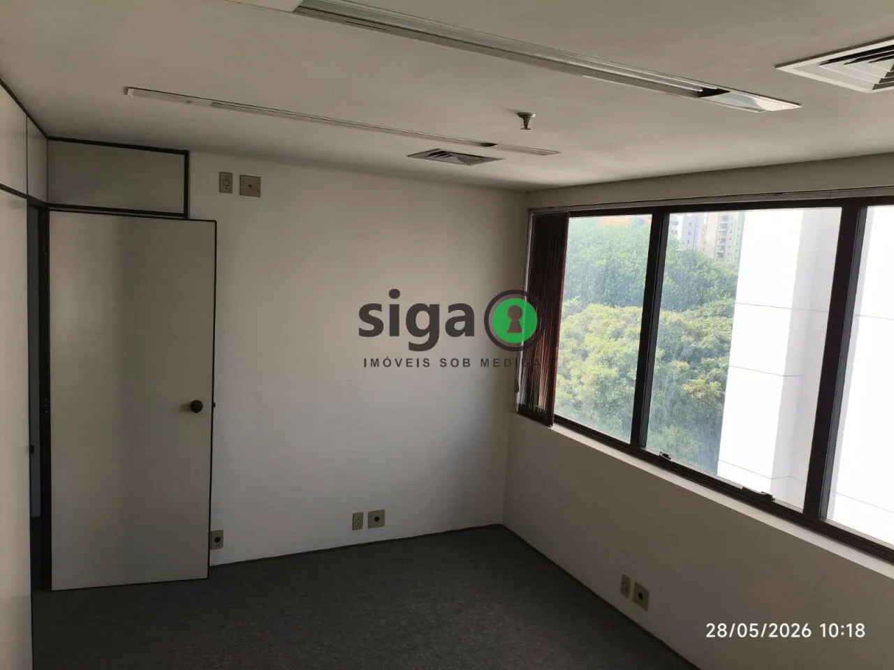 Imagem Sala Comercial com Vaga de Garagem no Torre Alfa Empresarial.