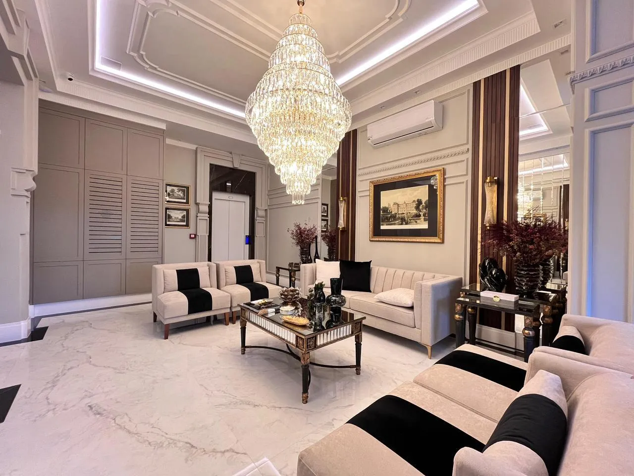 Imagem Apartamento com vista para o mar à venda com 160m2 por R$ 4.098.000,00