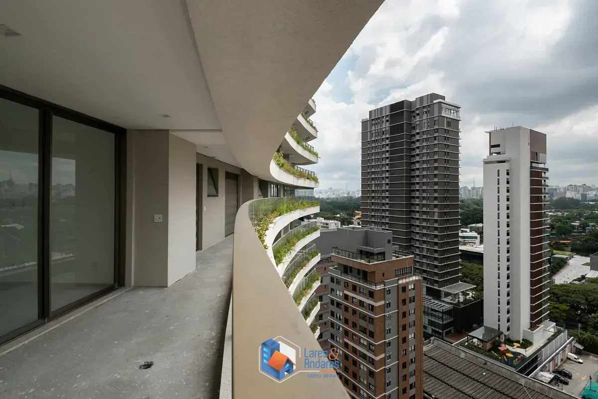 Imagem Apartamento para venda em Moema com 3 quartos, sendo 3 suítes, 221m²