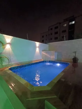 Imagem Sobrado com 3 dormitórios à venda, 110 m² por R$ 660.000 - Aviação - Praia Grande/SP