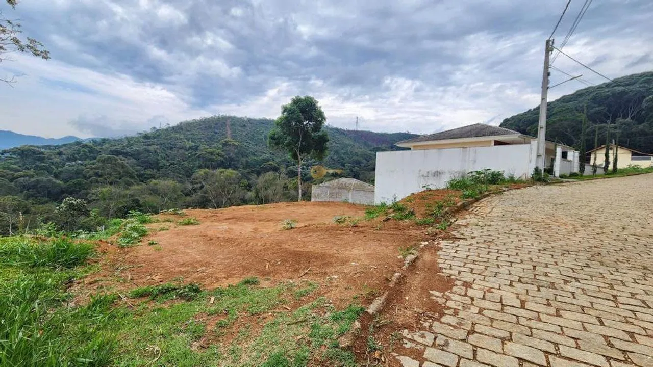 Imagem Terreno em Condomínio para Venda em Teresópolis / RJ no bairro Prata