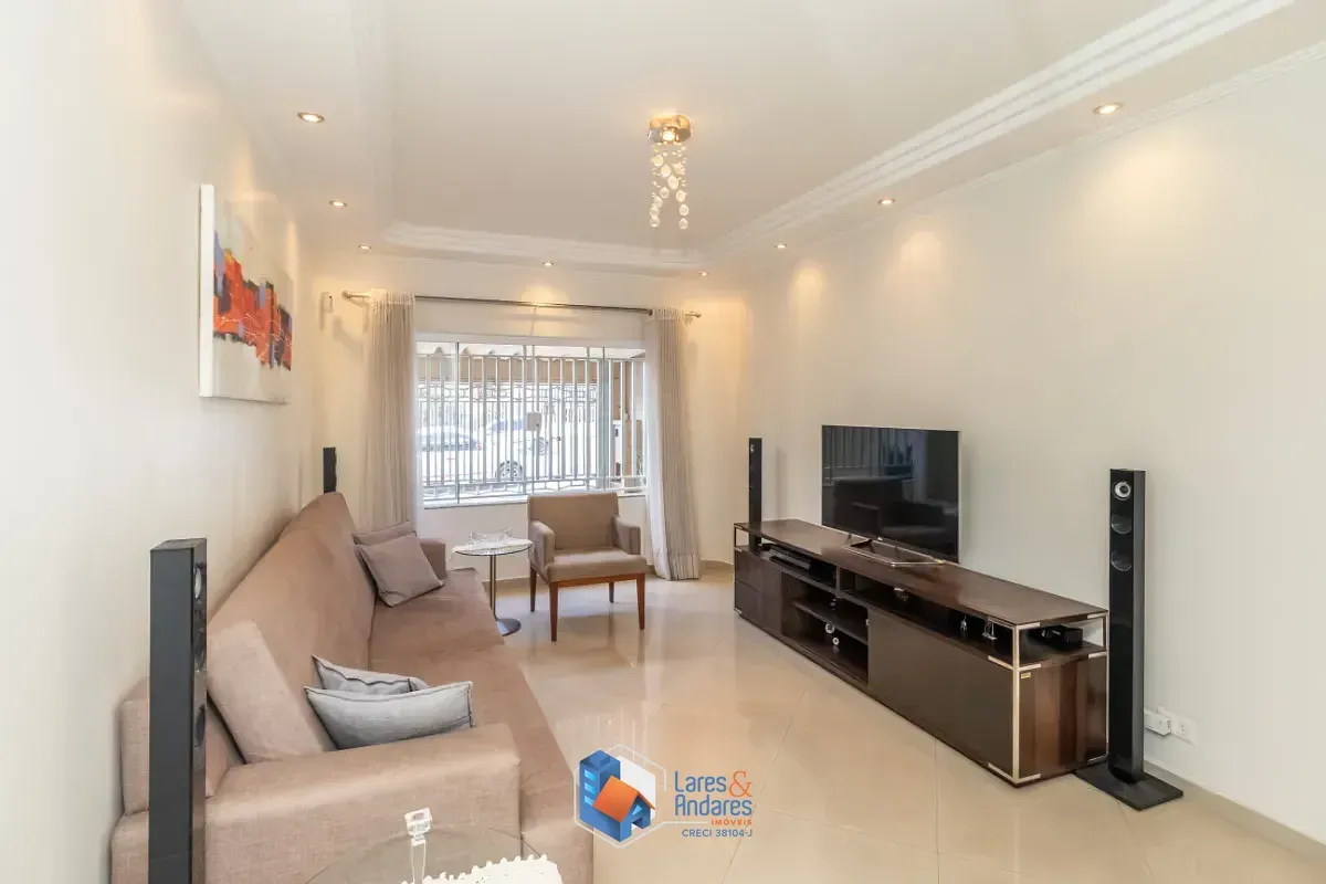 Foto do imóvel Sobrado para venda em Jardim Santa Cruz (Sacomã) com 3 quartos, sendo 1 suíte, 140m² em Rua Luís da Silva Correia