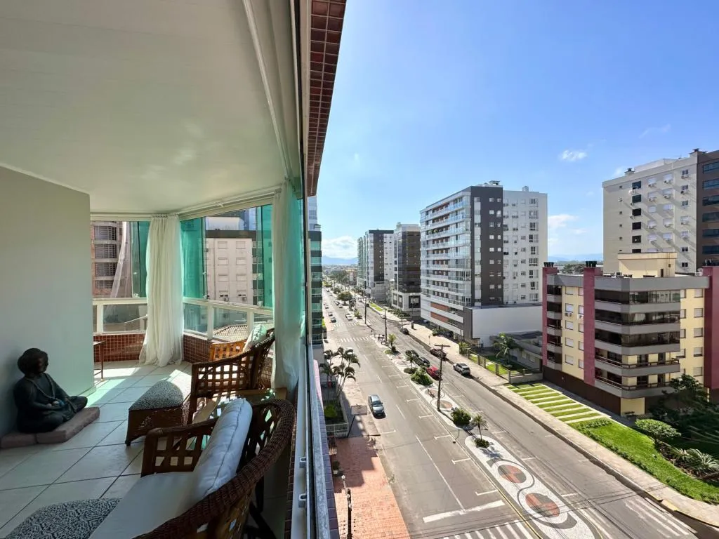 Imagem Apartamento 4 Dormitórios - Bairro Zona Nova