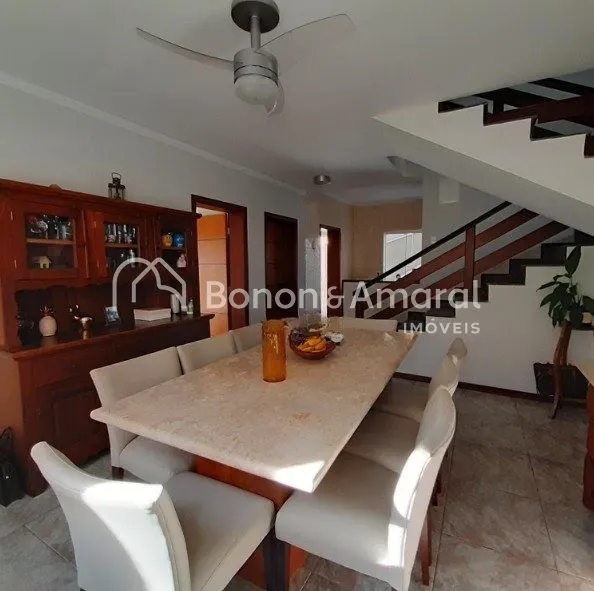 Imagem Casa à venda com 3 Quartos e 3 Banheiros por R$ 1.400.000 em Campinas - SP