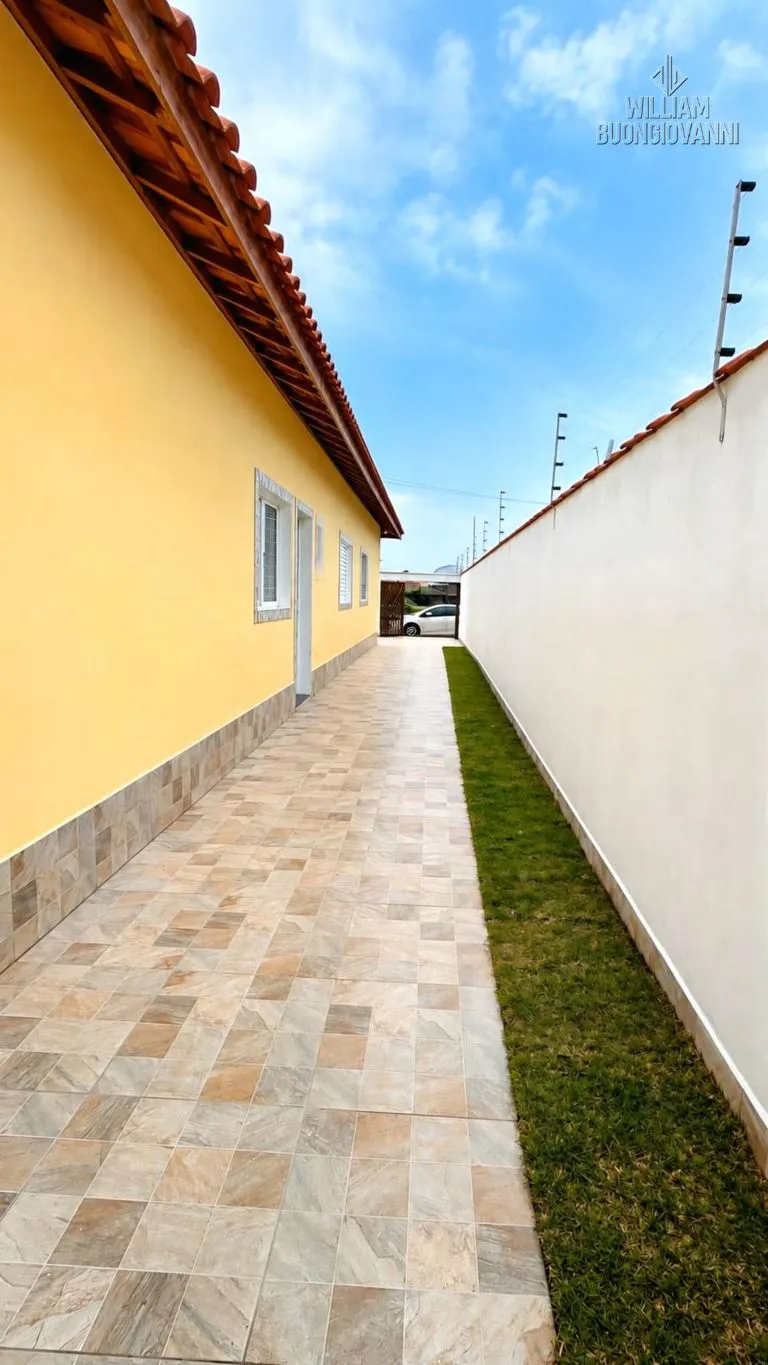 Imagem Linda casa com piscina em Itanhaém