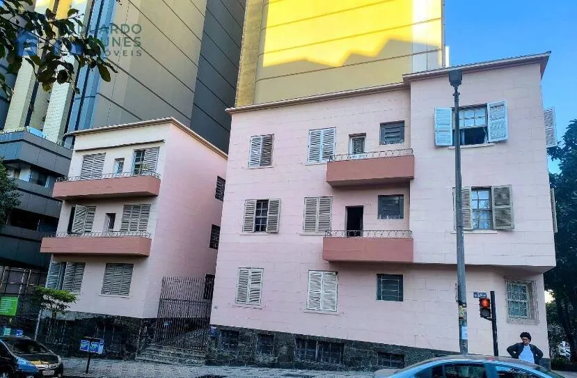 Imagem Apartamento com 3 Quartos no Lourdes!!!!!