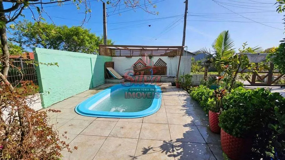Imagem C723 | Casa mobiliada c/ piscina, 2 banheiros, Albatroz