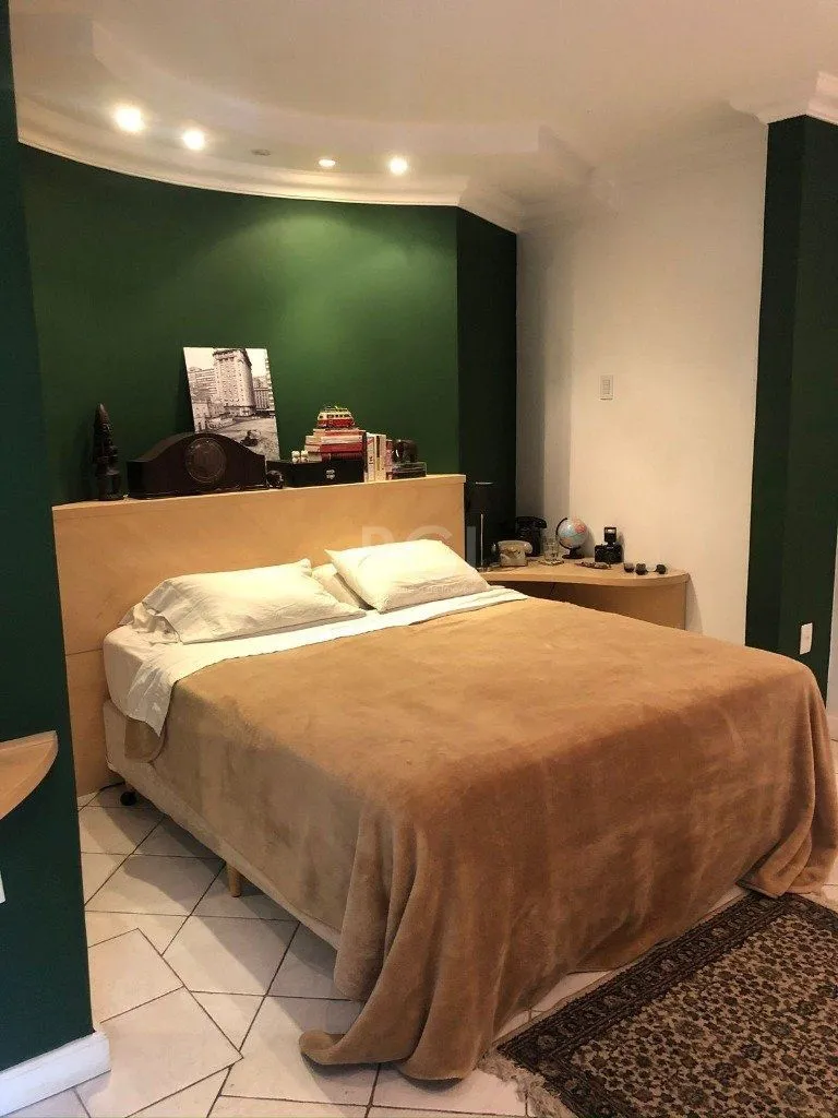 Imagem Casa para Venda - 260m², 3 dormitórios, sendo 2 suites, 2 vagas - Nonoai