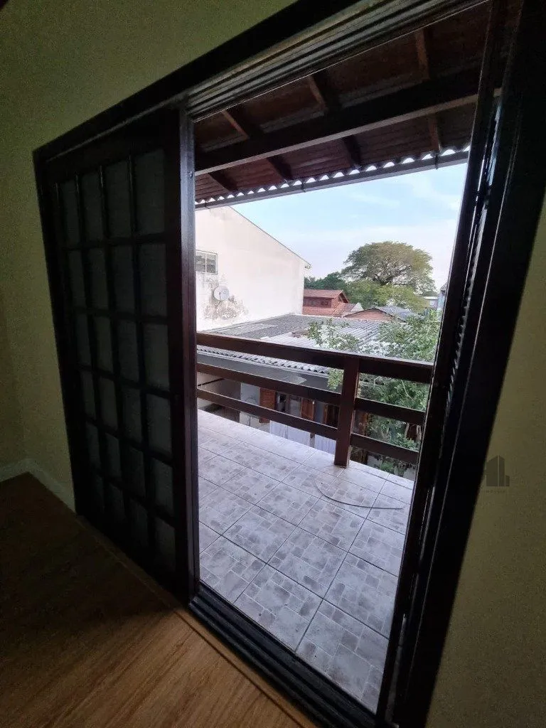 Imagem Casa com 3 dormitórios no bairro Sarandi